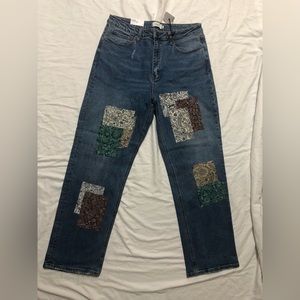 SUPER HIGH RISE PAISLEY JEANS SIZE: 16